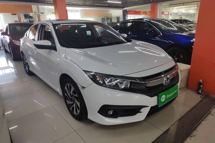 本田 思域 2016款 220TURBO 手动豪华版车身外观3