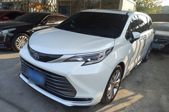 丰田 赛那SIENNA 2023款 2.5L混动 尊贵版