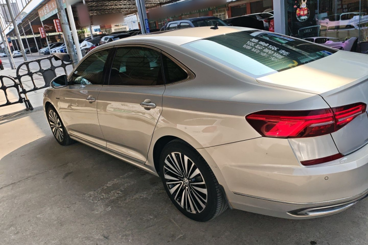 大众 帕萨特 2019款 380TSI 豪华版 国VI车身外观4