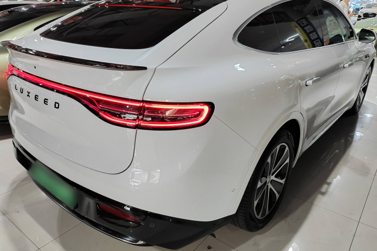 鸿蒙智行 智界R7 2024款 纯电 802km Max车身外观6003