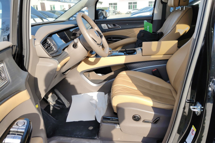 腾势D9 2022款 EV 600 四驱旗舰型中控内饰19