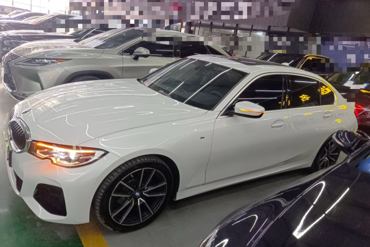 宝马3系 2021款 320Li M运动套装车身外观4
