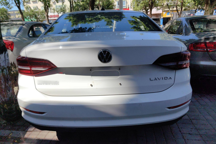 大众 朗逸 2021款 1.5L 自动风尚版车身外观6