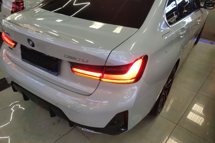 宝马3系 2023款 325Li xDrive M运动套装车身外观6006