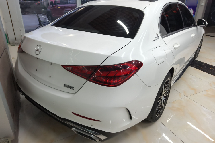 奔驰C级 2022款 C 260 L 运动版车身外观7