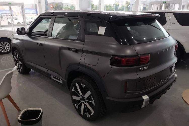 吉利汽车 吉利icon 2025款 玲珑 1.5TD 金喜版车身外观6005