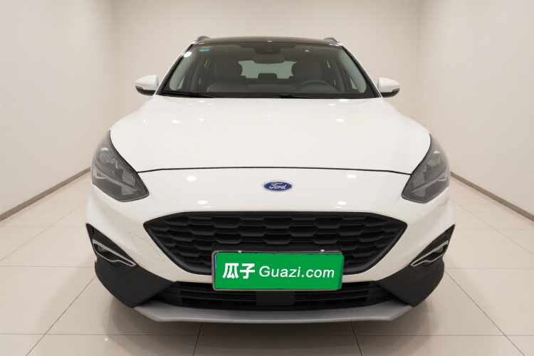 福特 福克斯Active 2020款 EcoBoost 180 自动劲耀型车身外观2