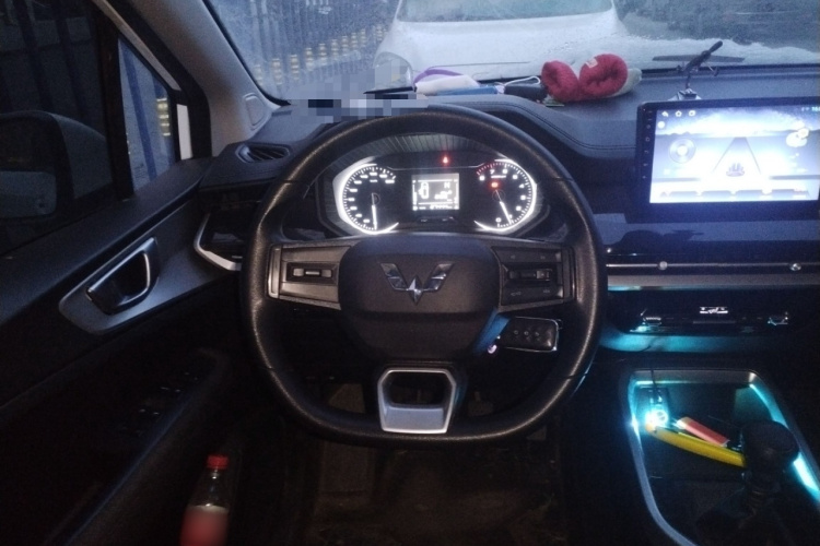 五菱汽车 五菱佳辰 2022款 1.5L 手动乐享精英型中控内饰13