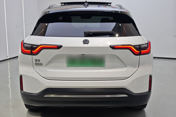 蔚来ES6 2020款 420KM 运动版车身外观6005