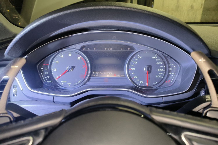 奥迪A4L 2017款 40 TFSI 风尚型局部细节14