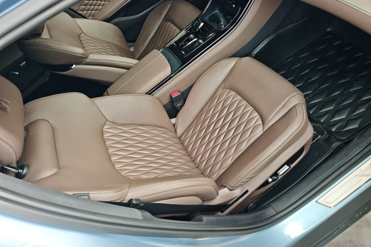 比亚迪 汉 2023款 EV 冠军版 506KM前驱尊贵型局部细节41