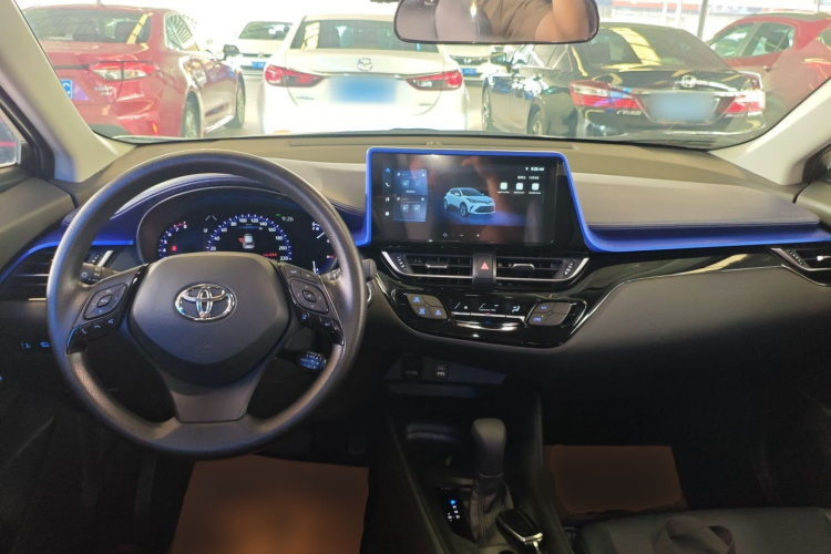 丰田C-HR 2023款 2.0L 领先版中控内饰12