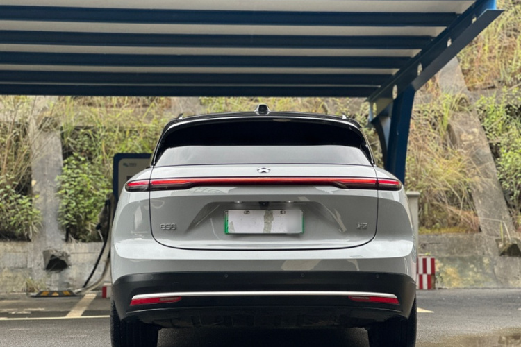 蔚来ES6 2024款 75kWh车身外观6006