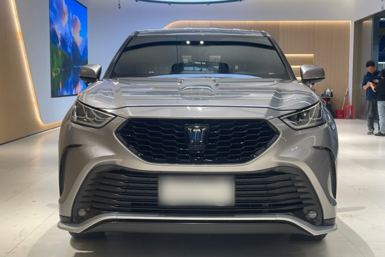 丰田 皇冠陆放 2021款  2.5L HEV两驱精英版车身外观6003