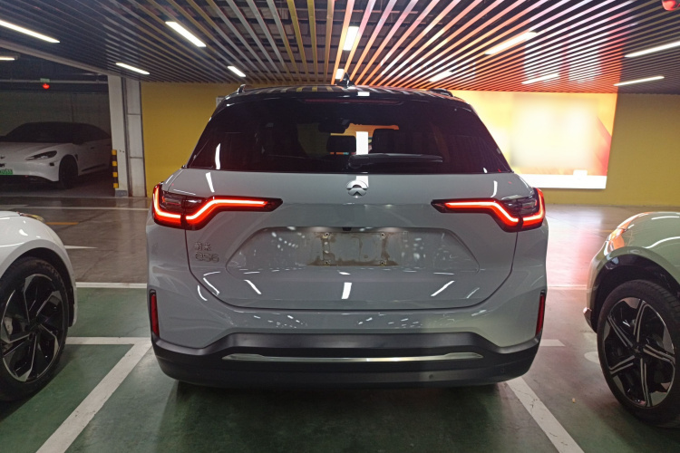 蔚来ES6 2020款 455KM 运动版车身外观6