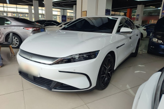 比亚迪 汉 2022款 EV 创世版 610KM四驱尊享型