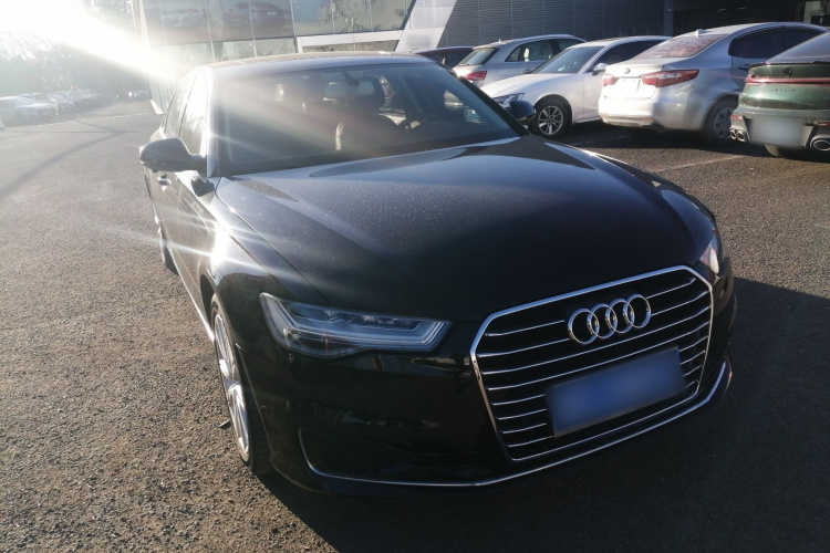 奥迪A6L 2018款 30周年年型 TFSI 进取型车身外观3