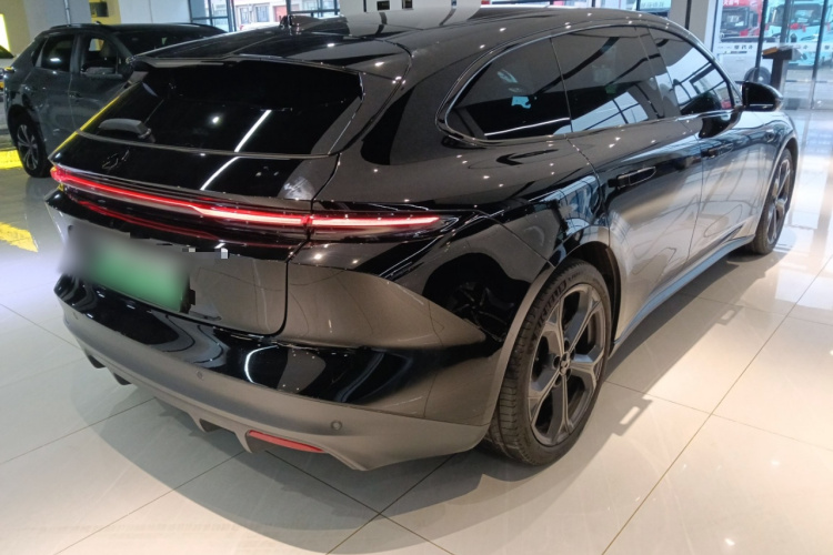 蔚来ET5T 2024款 75kWh Touring车身外观7