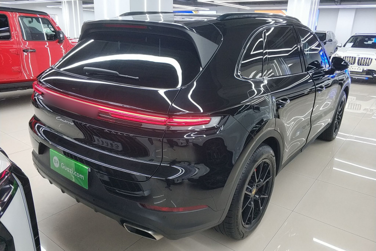 保时捷 2024款 Cayenne 3.0T车身外观7