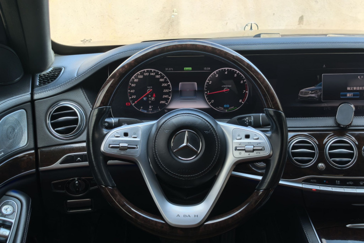 奔驰 迈巴赫S级 2020款 S 450 4MATIC 典藏版中控内饰7003