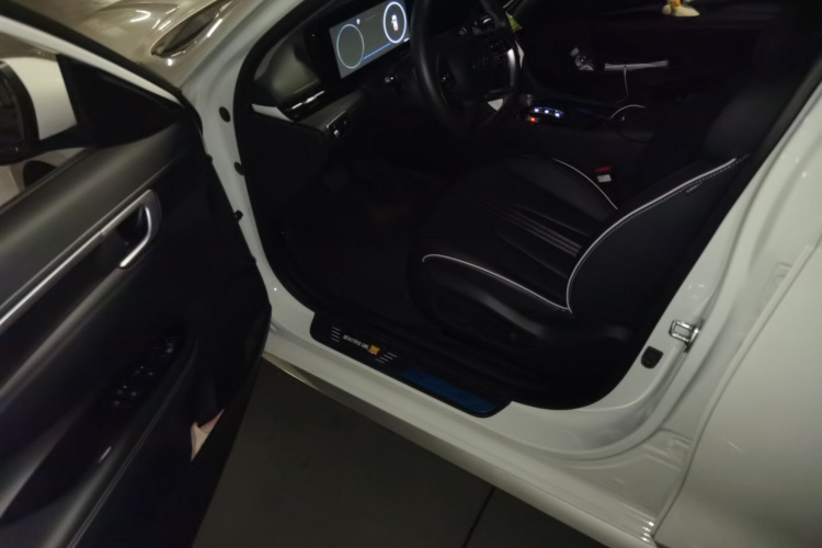 现代 名图 2021款 270TGDi DCT TOP旗舰版中控内饰20