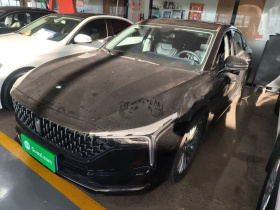 奔腾B70 2025款 龙耀版 1.5T 欢享型