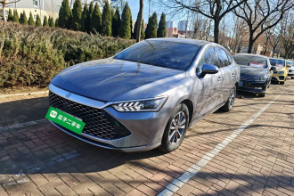 比亚迪 秦PLUS 2024款 荣耀版 DM-i 55KM领先型