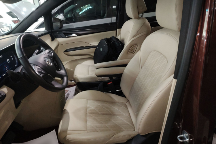 别克GL8 2022款 ES陆尊 653T 旗舰型局部细节19