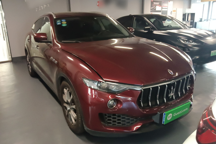 玛莎拉蒂 Levante 2016款 3.0T 标准型车身外观3