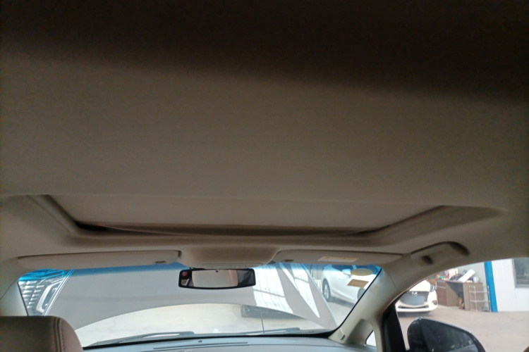 别克GL8 2017款 25S 豪华型 国V中控内饰22