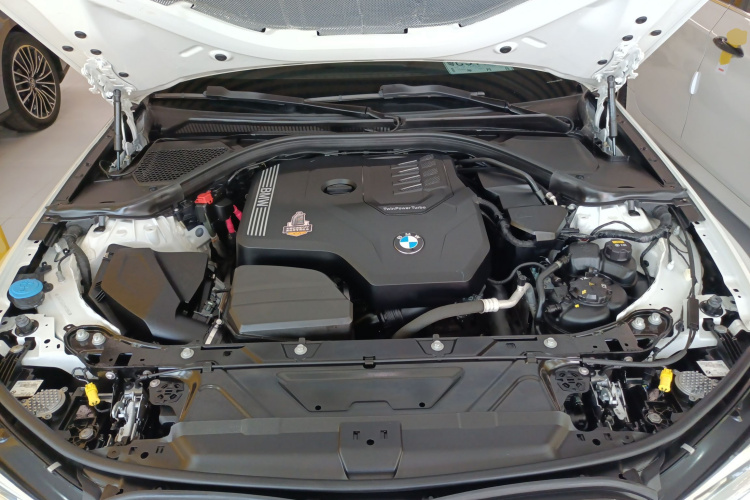 宝马3系 2020款 改款 325i M运动曜夜套装局部细节24