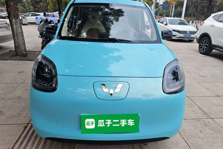 五菱汽车 宏光MINIEV 2025款 四门版 臻享款车身外观2