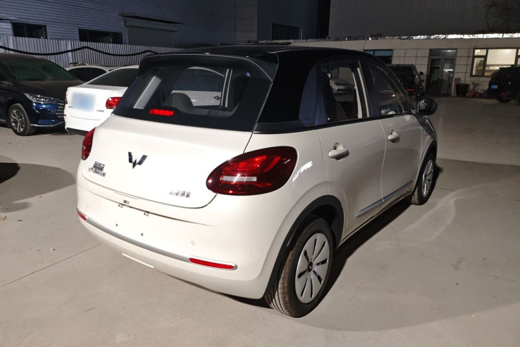 五菱汽车 五菱缤果 2023款 203km 轻享款车身外观6003