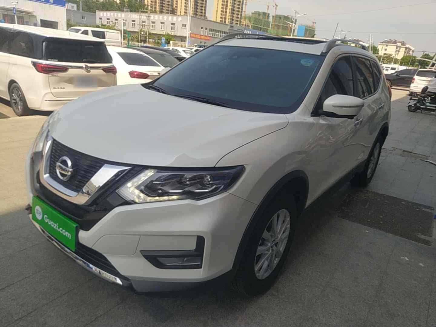 日产 奇骏 2023款 经典 2.0L 两驱智联臻享版(2)