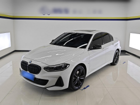 宝马1系 2021款 改款 125i M运动曜夜版