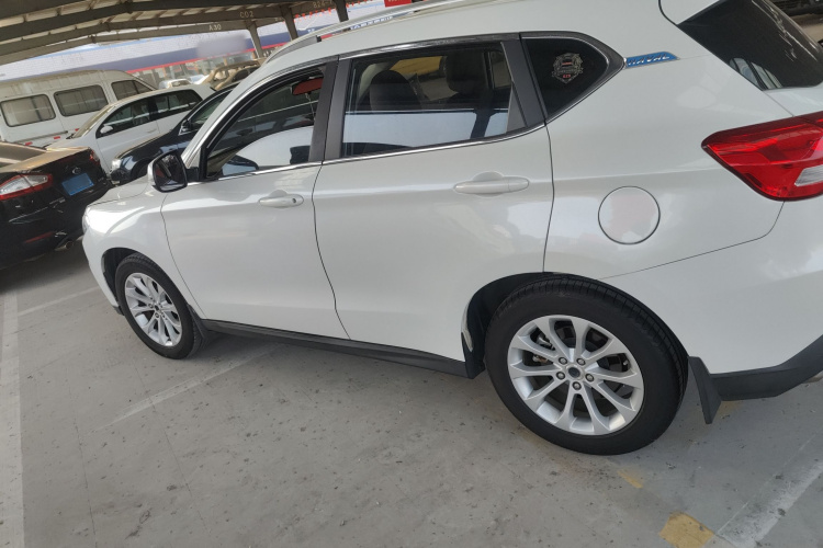 哈弗H2 2017款 蓝标 1.5T 自动两驱豪华型车身外观6003