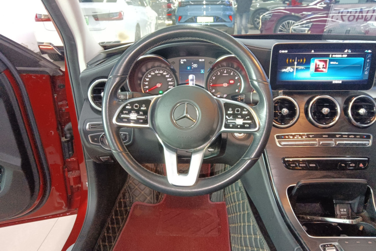 奔驰C级 2019款 C 180 L 时尚型运动版局部细节13