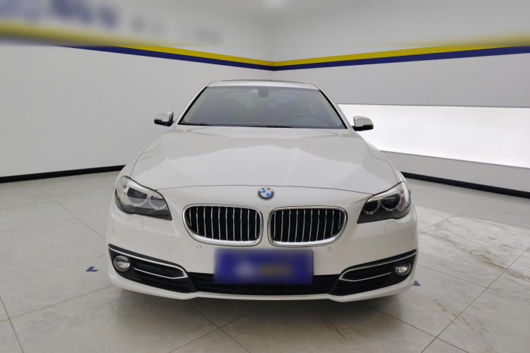 宝马5系 2017款 525Li 豪华设计套装车身外观2