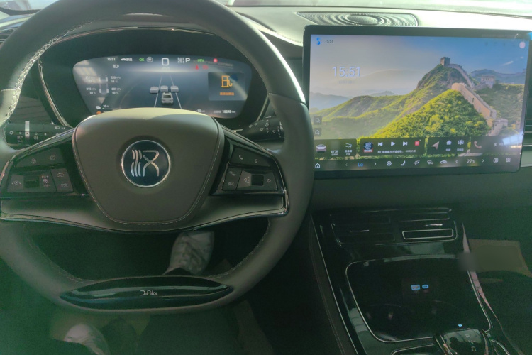 比亚迪 汉 2025款 DM-i 125KM精英型中控内饰12