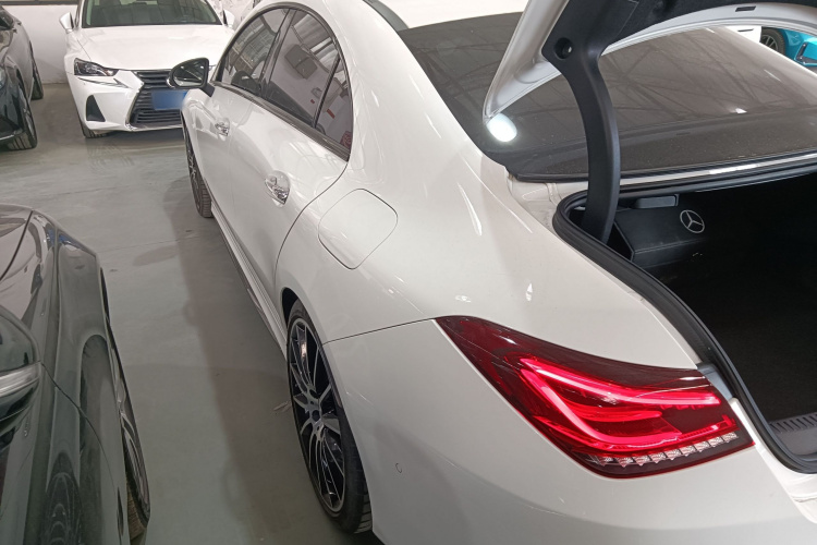奔驰CLA AMG 2022款 AMG CLA 35 4MATIC车身外观4