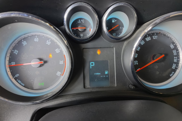 别克 英朗 2013款 GT 1.8L 自动时尚版局部细节14