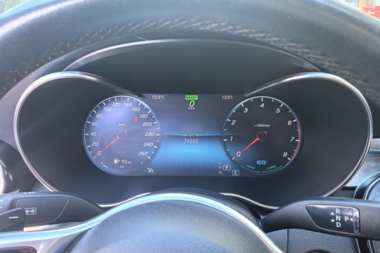 奔驰C级 2019款 改款 C 260 L 运动版中控内饰7004