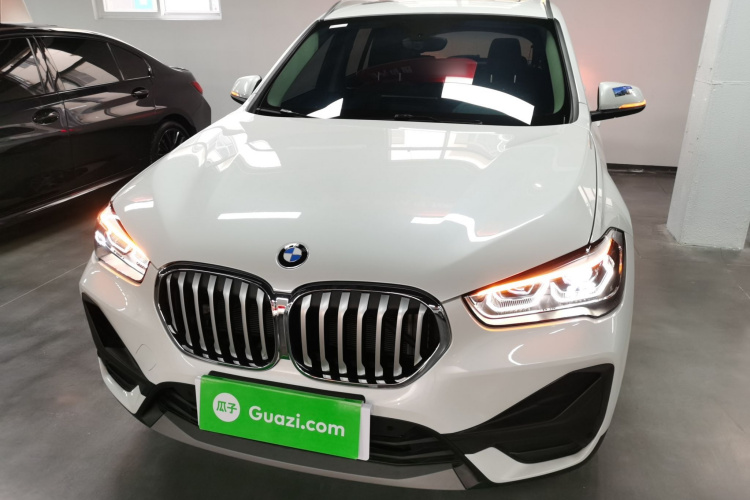 宝马X1 2022款 sDrive25Li 领先型车身外观2