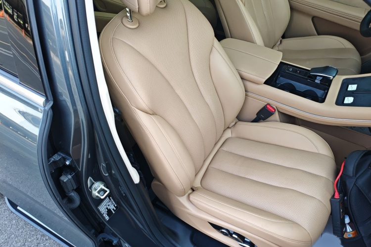 鸿蒙智行 问界M7 2022款 1.5T 后驱舒适版局部细节41