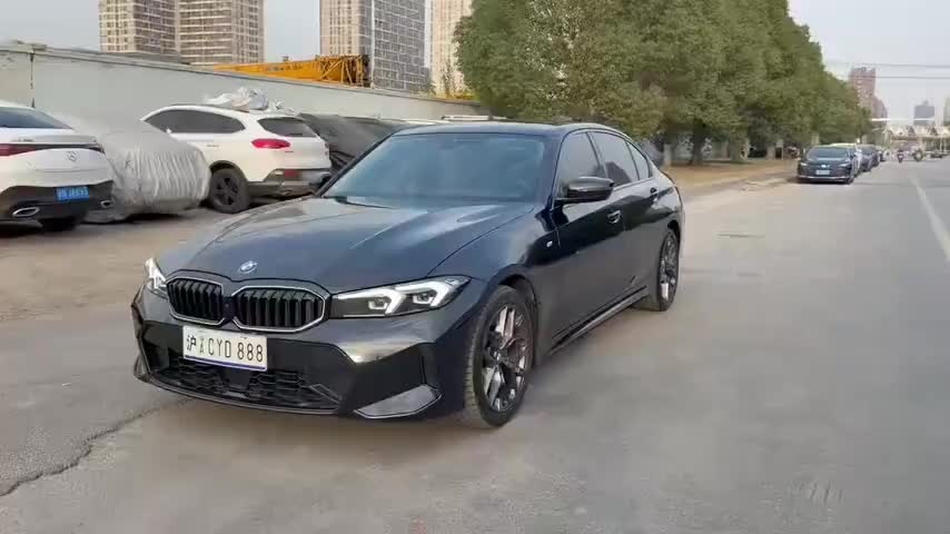 宝马3系 2025款 330Li M运动曜夜套装实拍1