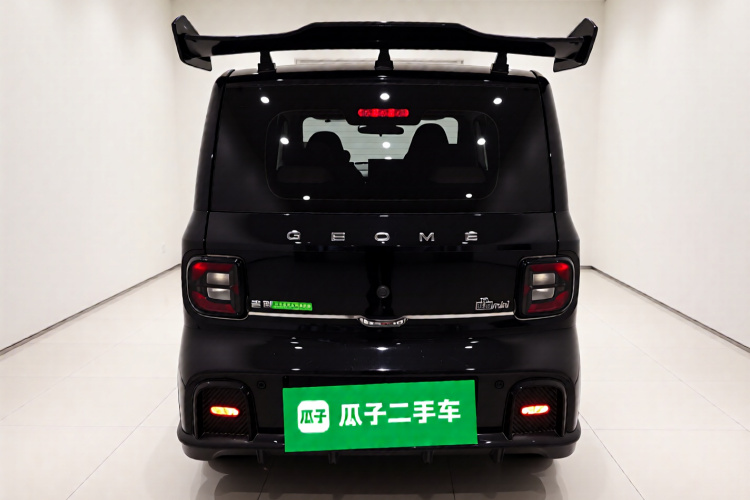 吉利银河 2024款 200km 熊猫卡丁车身外观6