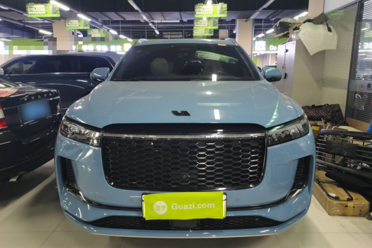 理想汽车 理想ONE 2021款 增程6座版车身外观2