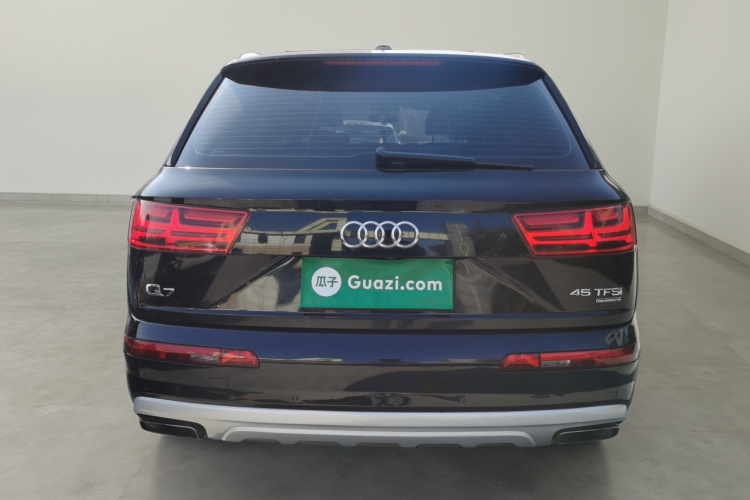 奥迪Q7 2018款 45 TFSI 技术型车身外观6