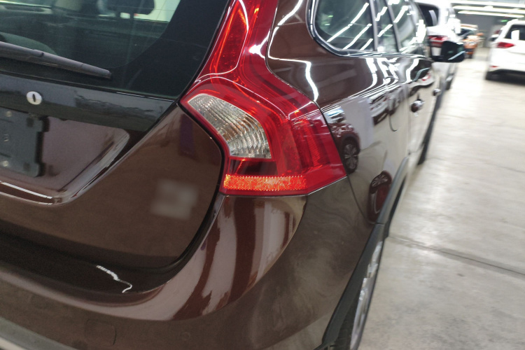 沃尔沃V60 2016款 Cross Country T6 AWD车身外观6006