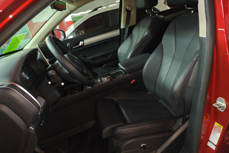 比亚迪 唐新能源 2019款 EV600D 四驱智联创领型中控内饰19